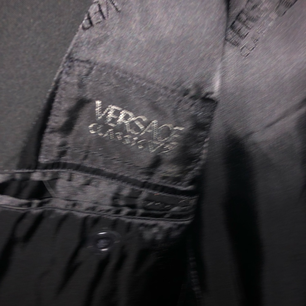 Versace - Picture 3 of 8